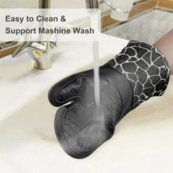 HKLFFJA Silicone Gants De Cuisine, Gants De Barbecue Résistant à Chaleur 1 Paire Et 2 Maniques, Parfait Pour Grill BBQ Cuisine Four De Cuisson (Black) -Accessoires de barbecue Soldes 63868798 5